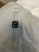 Apple watch series 8 (GPS)