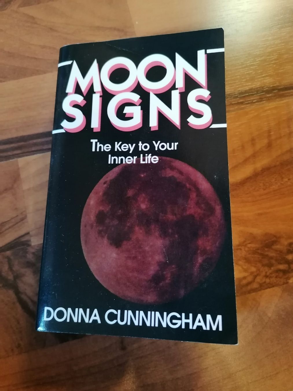 Libri: Moon Signs - Donna Cunningham – Usato da Wahlen b. Laufen venduto da Aweiss