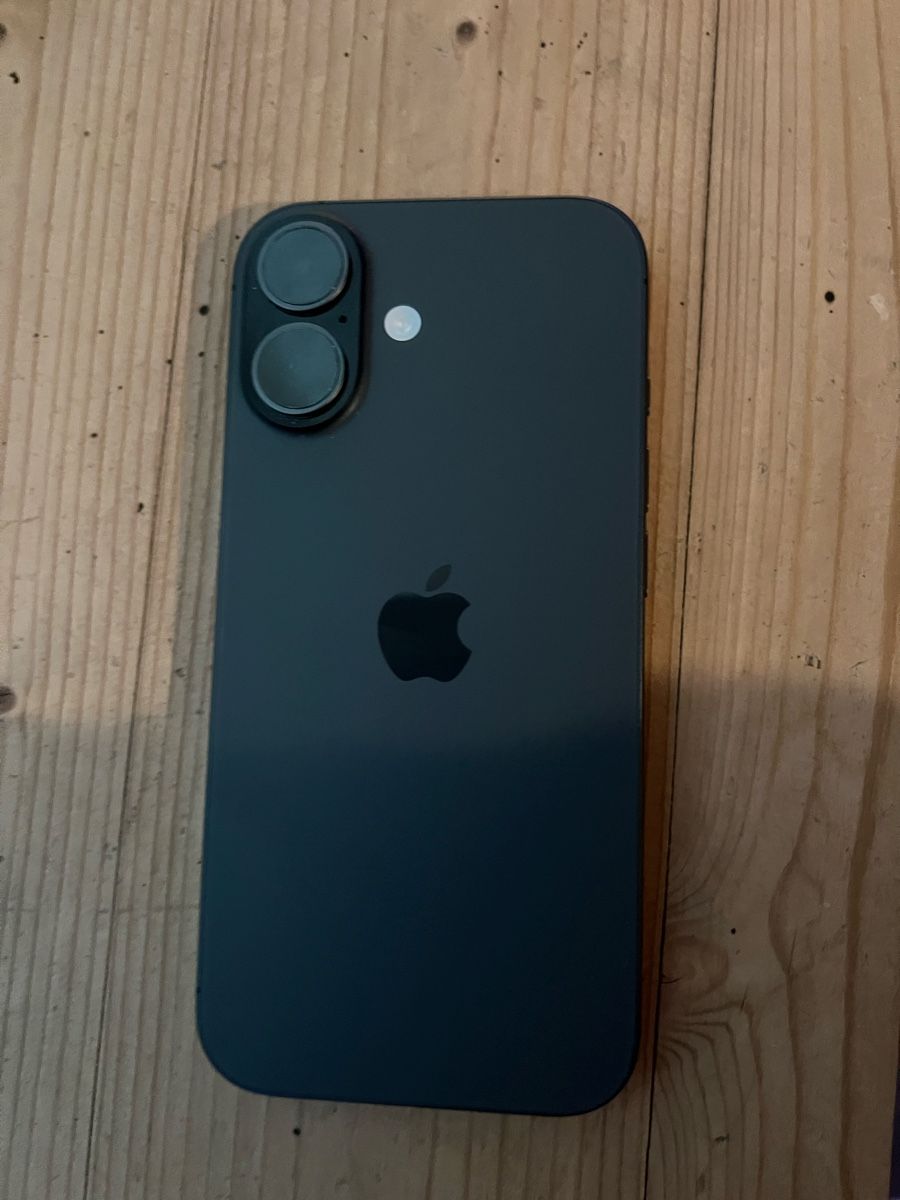 Apple Handys / Smartphones: iPhone 17 Black 256 Gb – Gebraucht aus Lausanne von Afaq 1