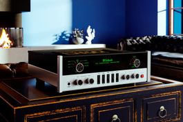 McIntosh C22 2-Channel Preamplifier Mk V