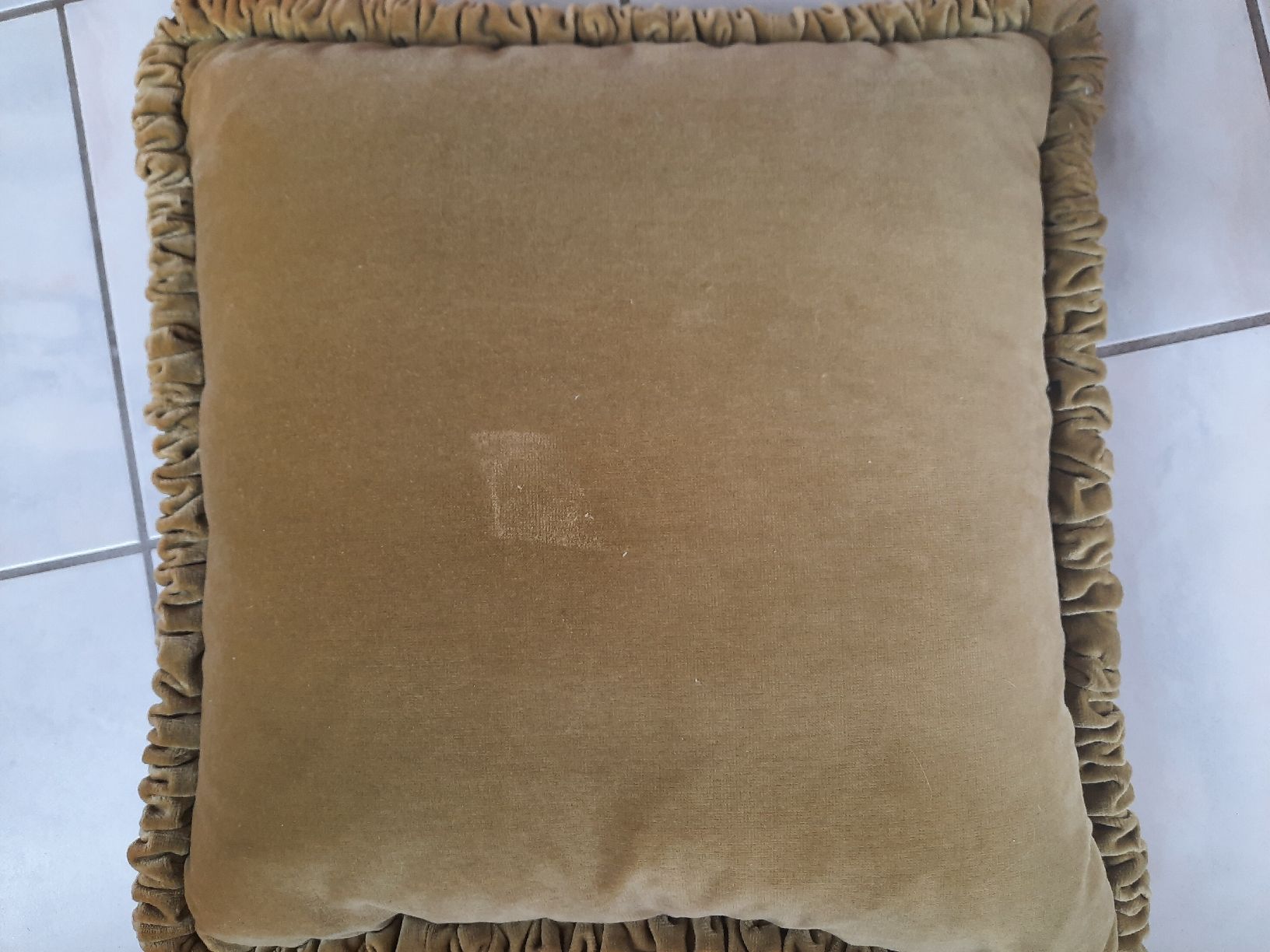 Cuscini: COUSSIN, BRODÉ, VINTAGE – Usato da Le Locle venduto da marylise01 3