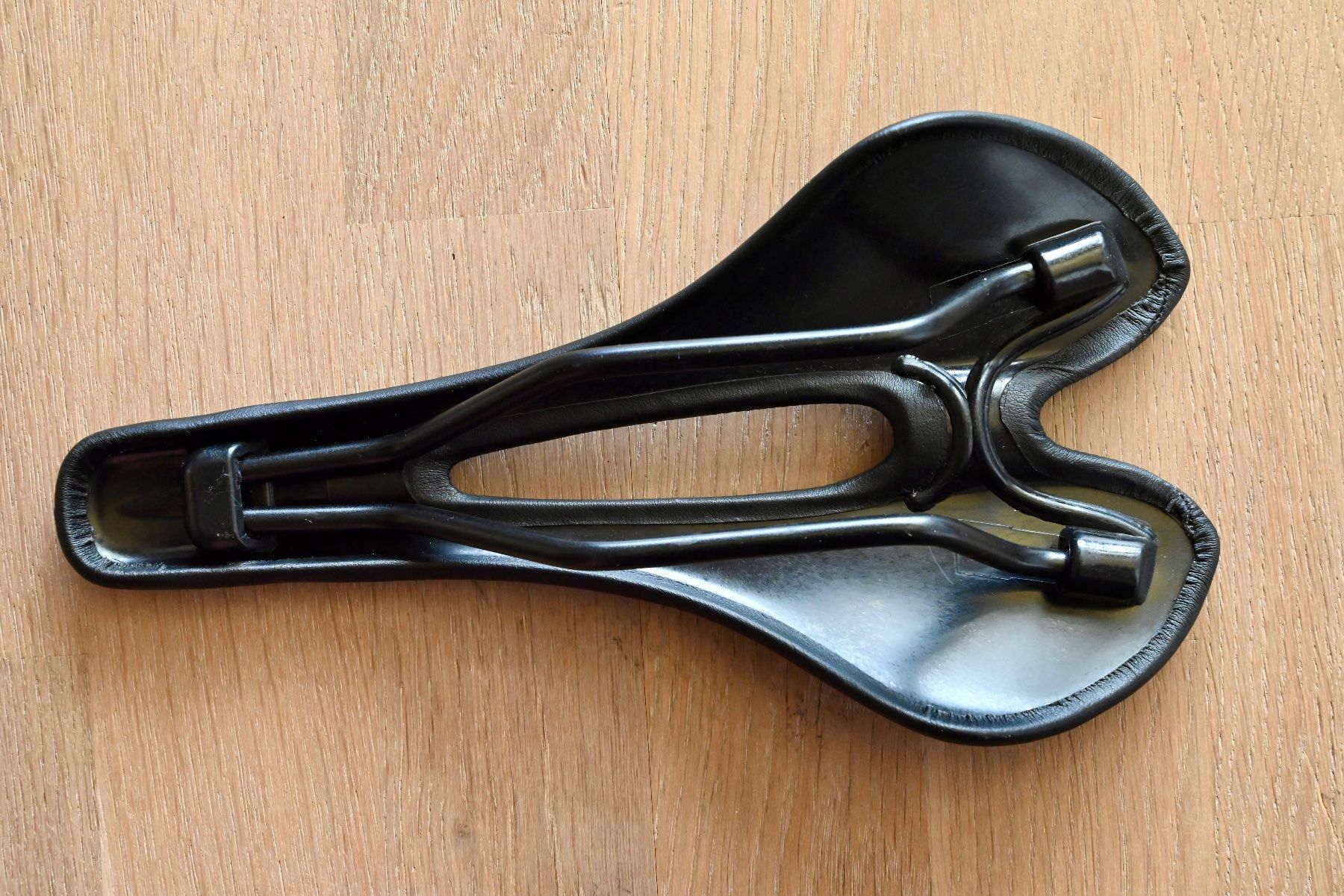 Pezzi di ricambio: FCFB LTD Rennsattel selle Carbon – Usato da Le Mont-sur-Lausanne venduto da charpy6 5