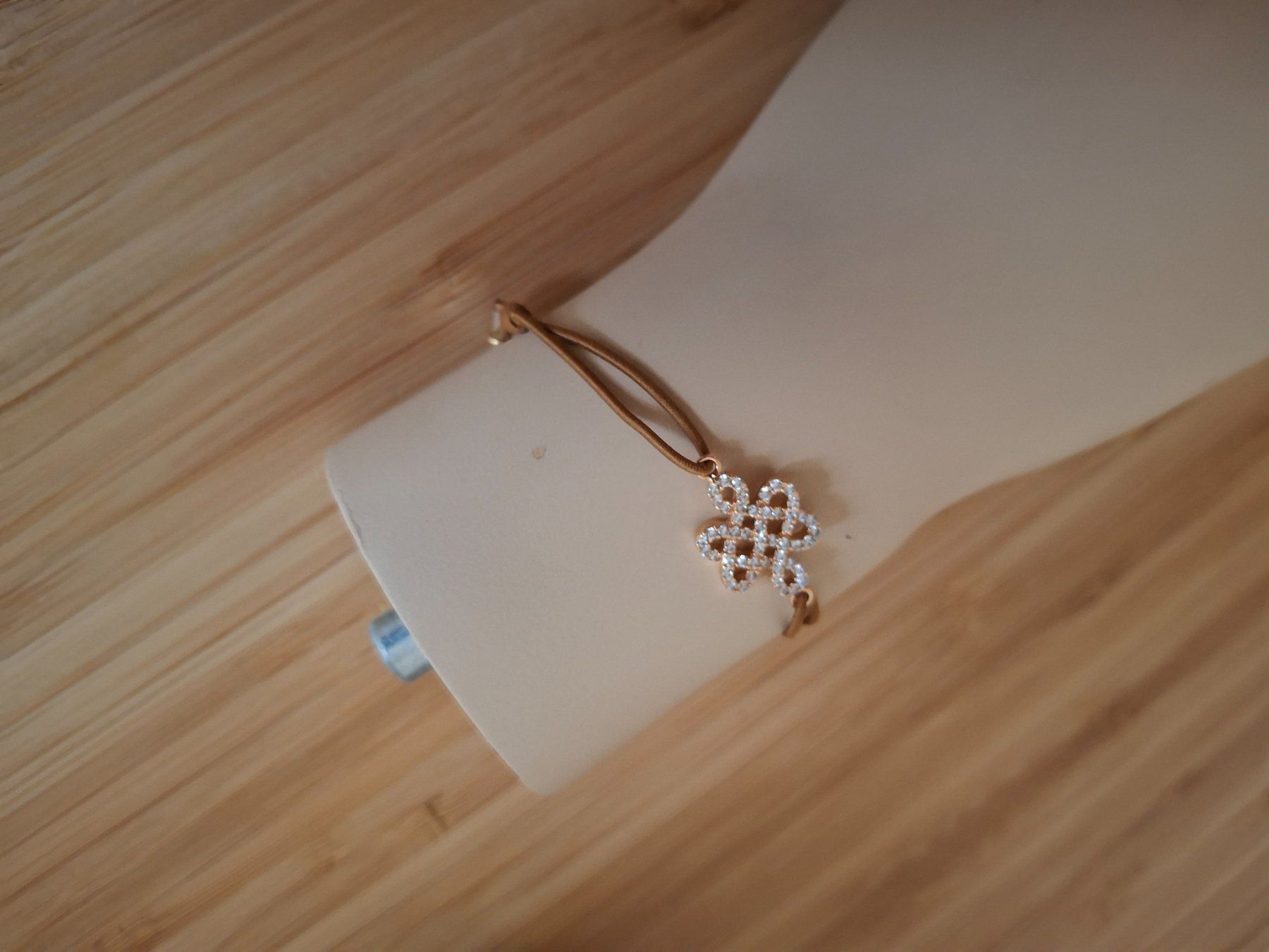 Armbänder & -reifen: Armband Glücksbringer – Gebraucht aus Zürich von gab_7jvq 1