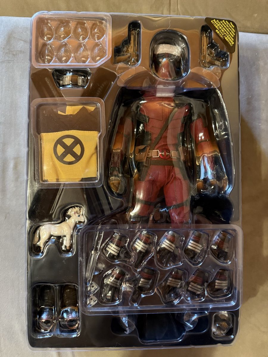 Hot Toys Figuren: Deadpool 2 - 1/6 Scale Figur. Hottoys MMS 490 – Gebraucht aus Obermumpf von chr_675z 1