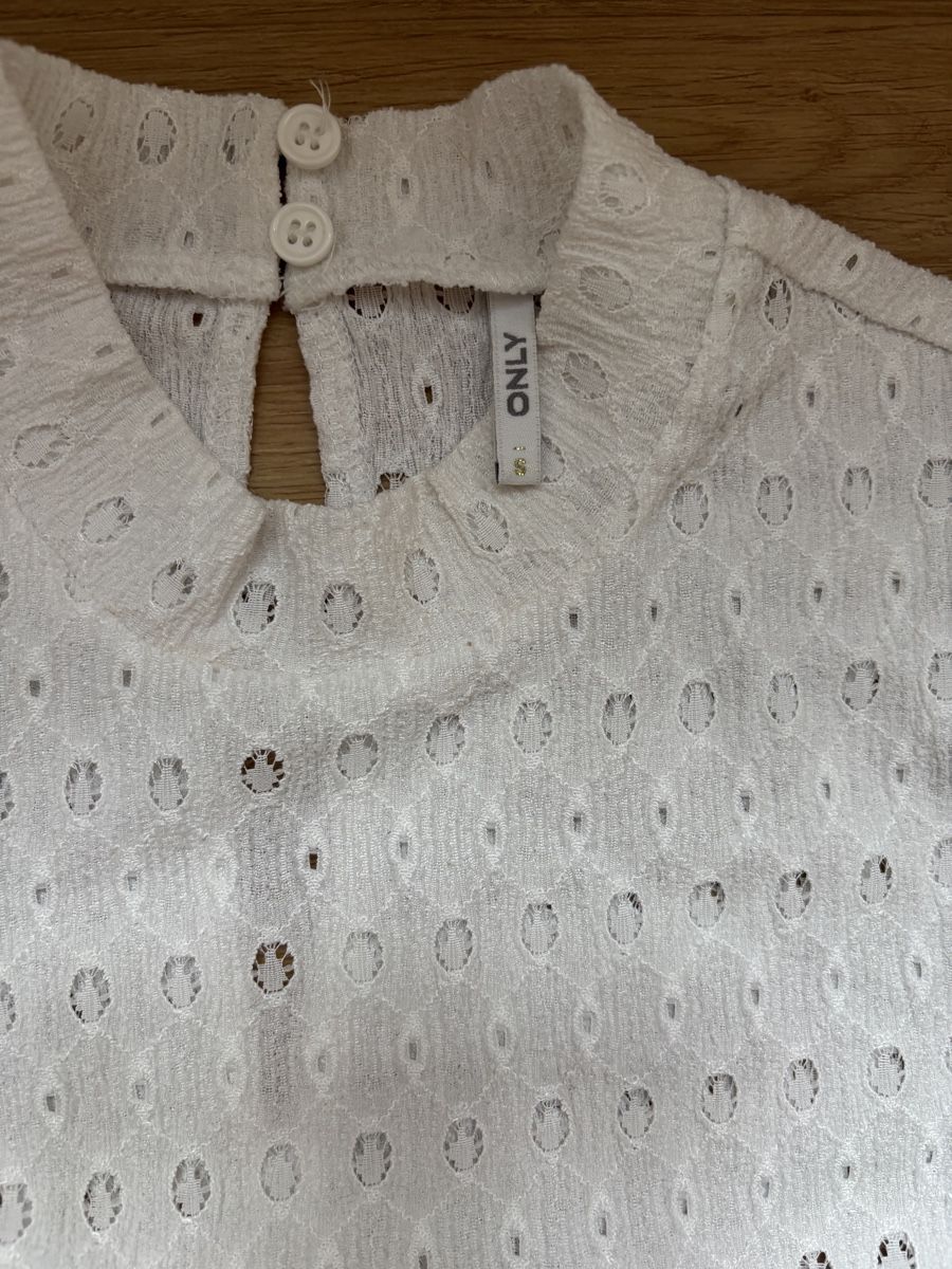 Only Blusen: Spitzenbluse – Gebraucht aus Lohn SH von mic_fzn9 1
