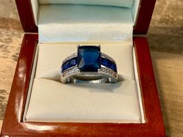 SEHR SCHÖNER RING MIT SCHMUCKSTEINE GESTEMPELT 925, GR.54