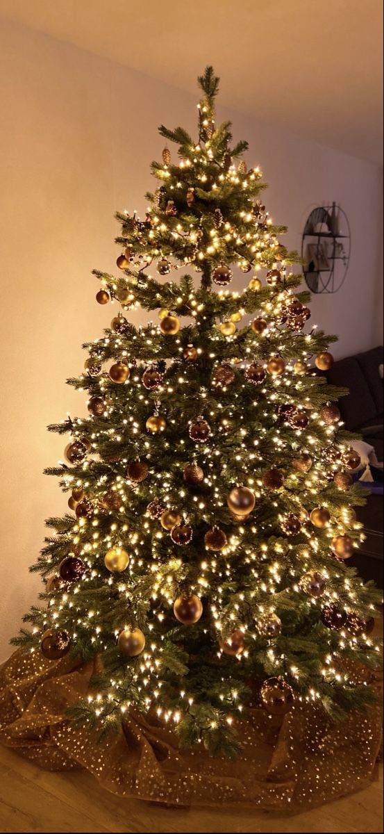 Alle Dekorationen: Künstlicher Tannenbaum – Gebraucht aus Courgevaux von cym_n7dx 4
