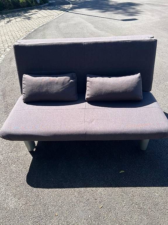 Sofas: Ausziehbares Sofa anthrazit 150 cm – Gebraucht aus Ittigen von Nastanda 1