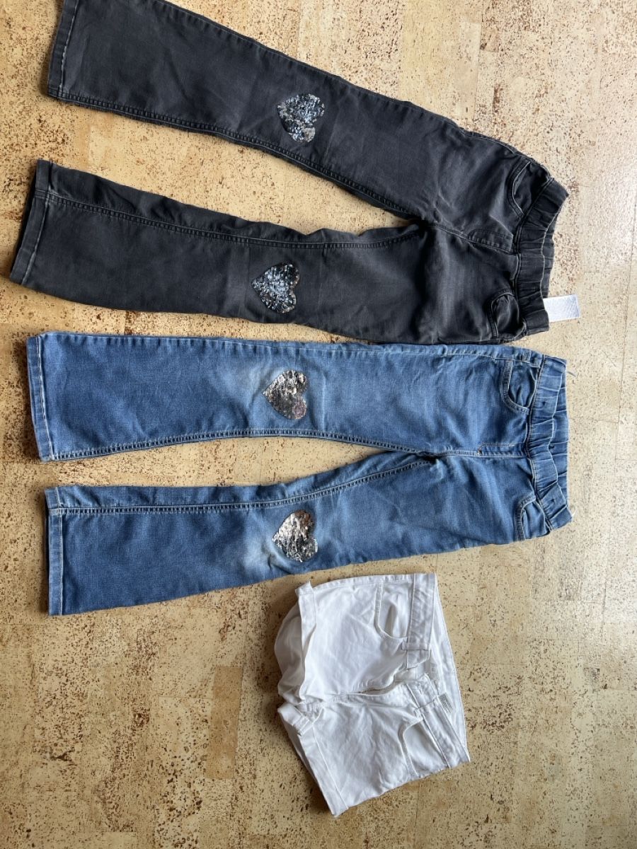 Pantaloni: Mädchen Hosenpaket Größe 140 – Usato da Schmitten FR venduto da mar_jk2r