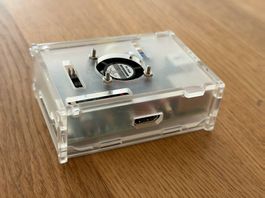 Raspberry Pi 1 - Modell B - inkl. Gehäuse und Ventilator