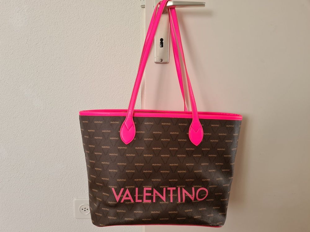 Mario Valentino Tasche