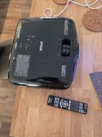 Epson EH-TW6100 Projektor mit Fernbedienung guter Zustand