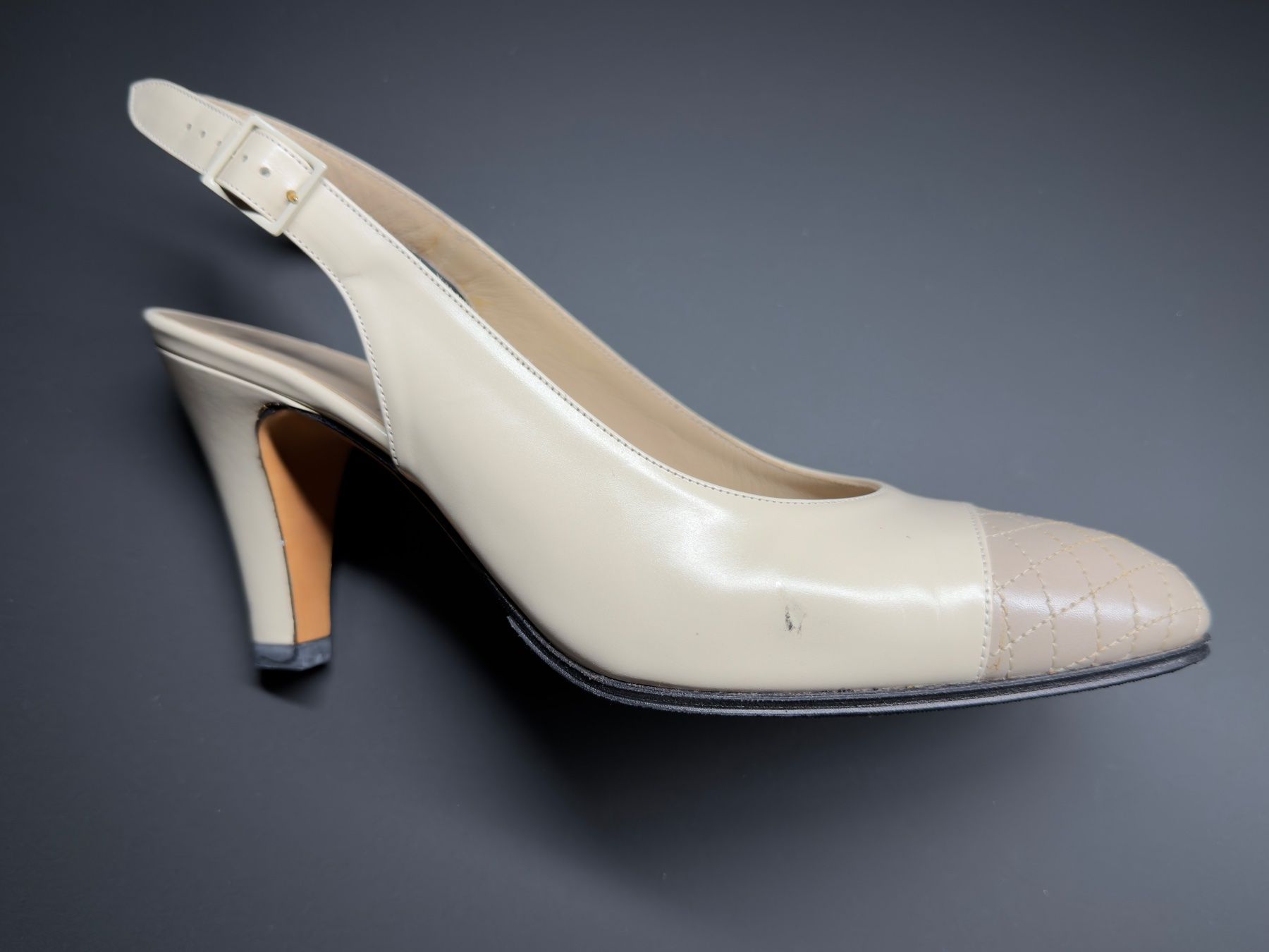 Salvatore Ferragamo Scarpe da donna: Ferragamo Leder Slingback-Pumps Gr. 34.5 – Usato da Au ZH venduto da swissmatchpoint 2