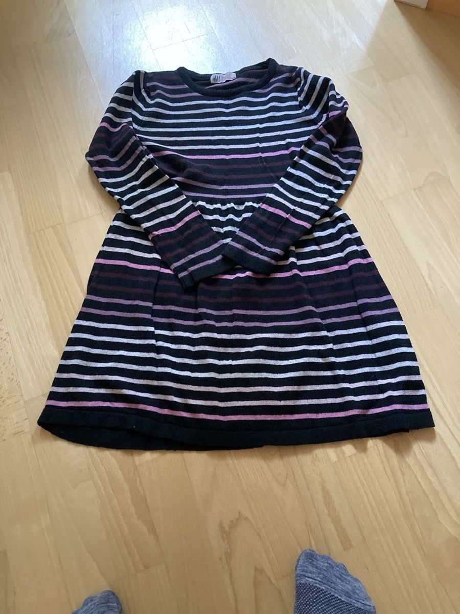 H&M Kleider & Röcke: H&M Kleid gestreift, Gr. 122 – Gebraucht aus Stettfurt von San_w9gd 1