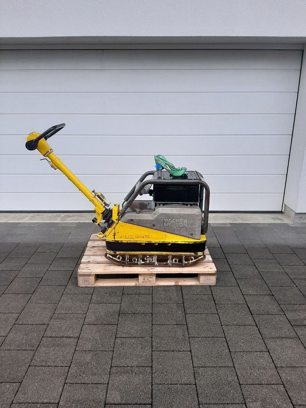 Wacker Neuson Tutte le macchine: Vibroplatte Rüttelplatte Wacker Neuson Hatz DIesel – Usato da Rain venduto da Kleinmoto 2