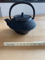 Japanische Teekanne Gusseisen , ungebraucht, Pagodenform