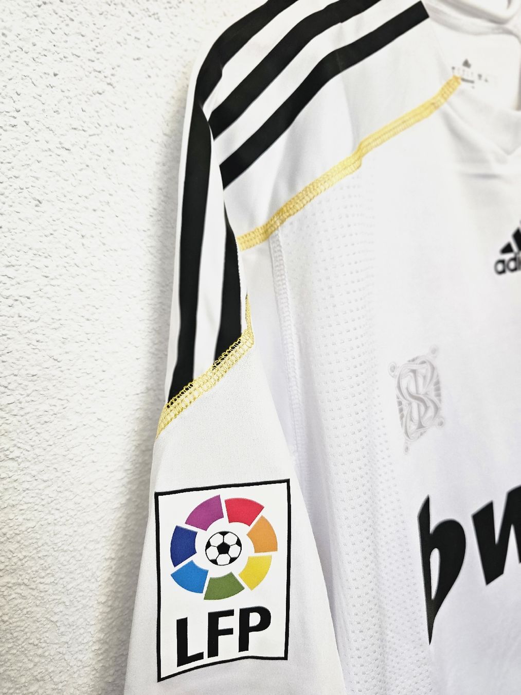 Canottiere & Pantaloni: Real Madrid Spielertrikot 09/10 – Nuovo (secondo la descrizione) da Rickenbach LU venduto da LichterWelt 4