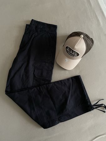 Pantalon cargo Zara noir, Taille 40, état impeccable !