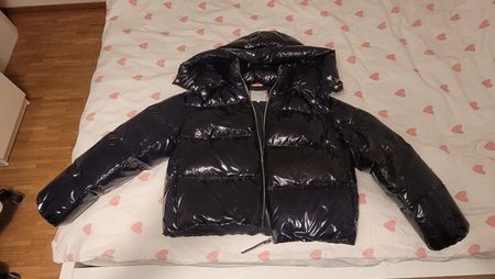 Tommy Hilfiger Damenjacke glänzend Grösse M neuwertig