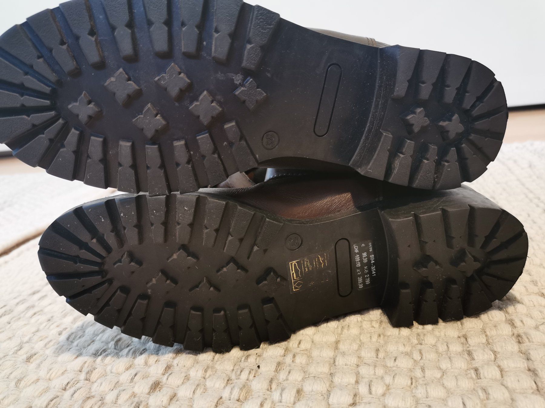Scarpe da donna: Bata Lederstiefel mit Fellbesatz – Usato da Luzern venduto da buypie 3