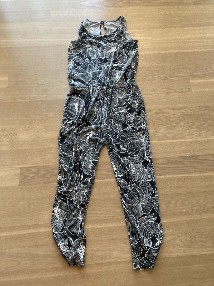 Jumpsuits: Jumpsuit M / L – Gebraucht aus Gutenswil von Miania04