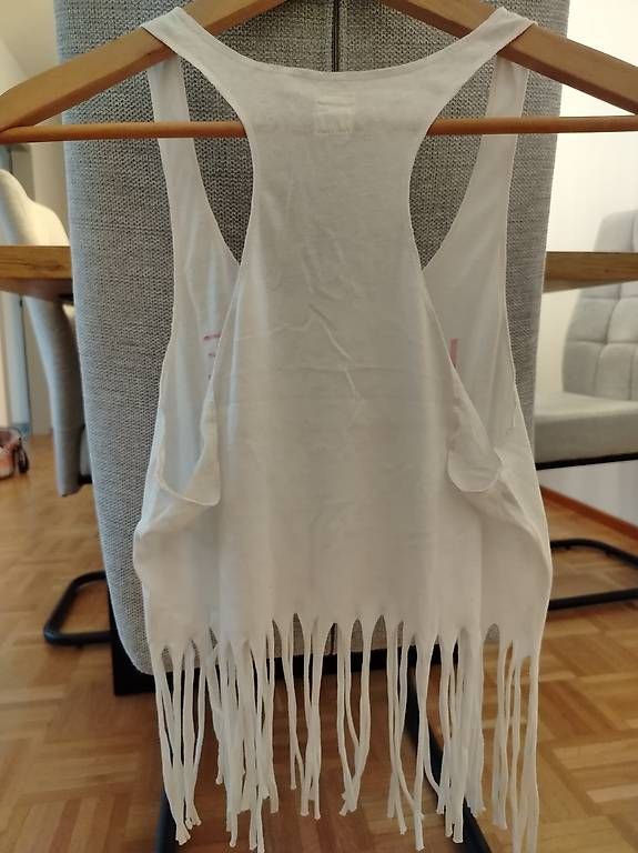 Blouses, T-shirts & Tops: Maglietta, Canotta – D'occasion à Davesco-Soragno par Mia_sii 1