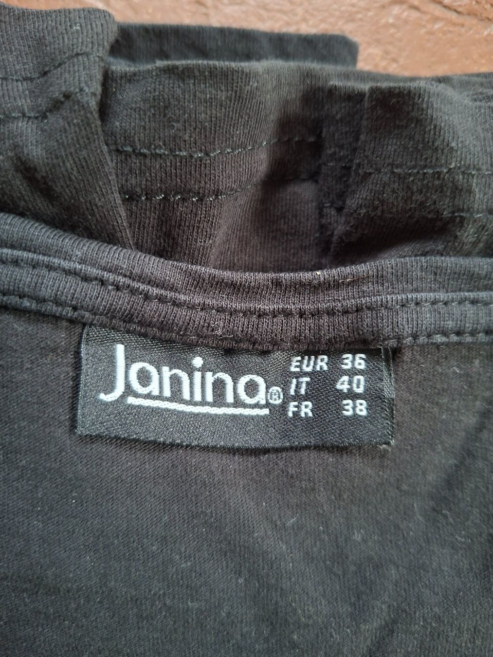 T-shirt: Janina & Atmosphere; 5 Stk. Basic Langarm-Shirt Gr. 36 – Usato da Boniswil venduto da Totomat-Lady 6