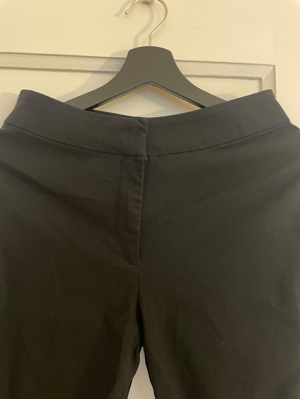 Pantaloni: Schwarze Caprihose, Grösse S – Usato da Zürich venduto da luna_anja 1