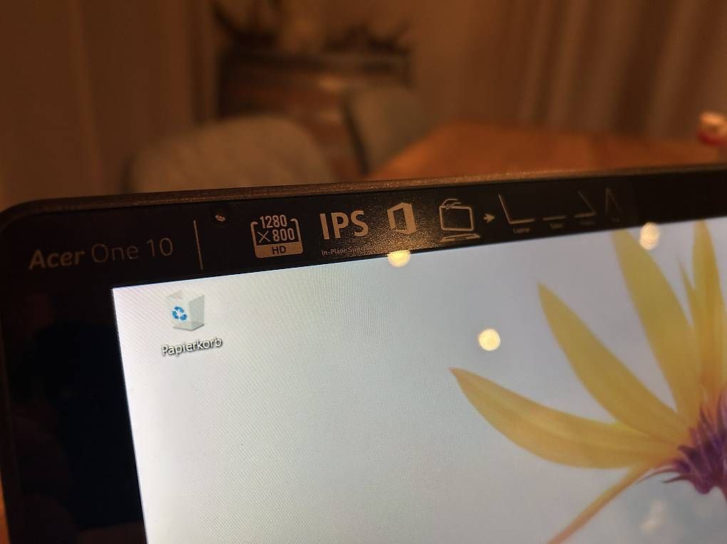 Notebook: Acer One S1003 – Usato da Innertkirchen venduto da kil_s5yc 2