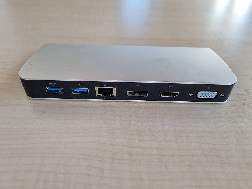 Dockingstation: Docking Station + USB Hub – Gebraucht aus Zürich von fae_5dp8 3