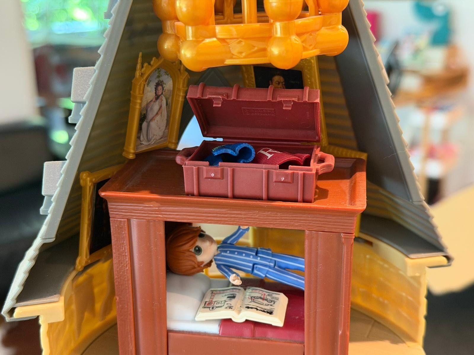 Giocattoli: Harry Potter Hogwarts Schloss mit Licht & Klang - SUPER! – Usato da Vitznau venduto da maybach01 2