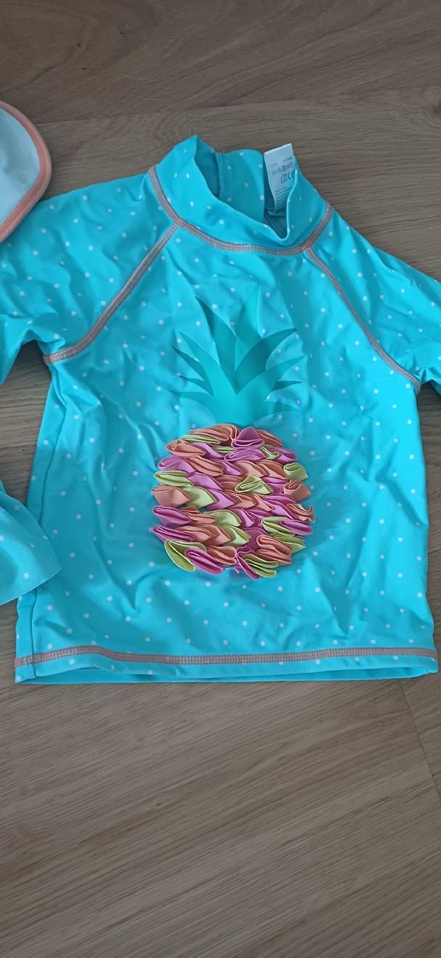 Migros Costumi da bagno & Bikini: Badebekleidung Set Grösse 104 Mädchen blau weiss – Usato da Riniken venduto da Lessy- 1