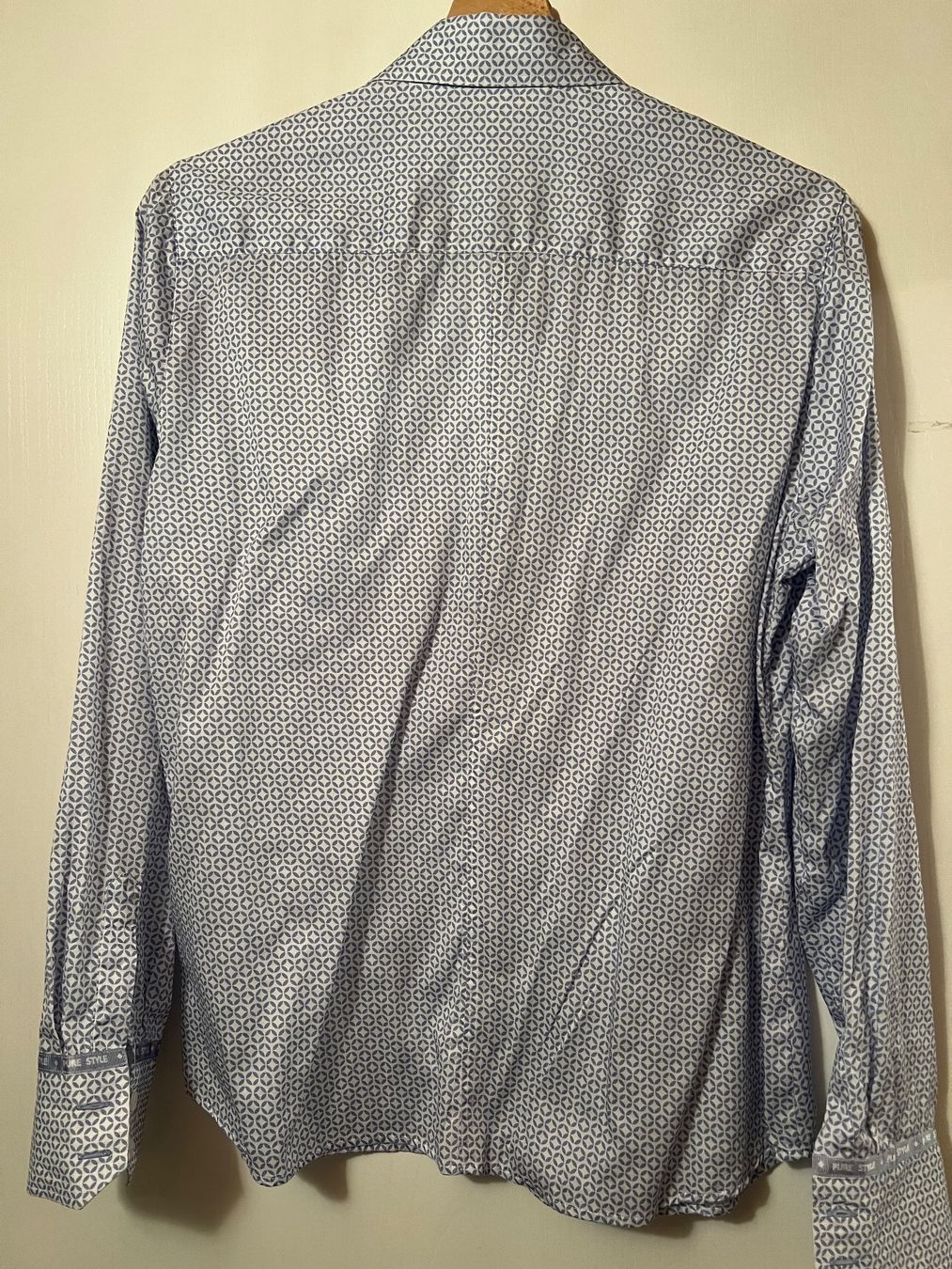 Eterna Camicette: Eterna Damen Bluse weiss-blau gemustert, Grösse 38 – Nuovo (secondo la descrizione) da Ruggell venduto da Malbuntiger01 2