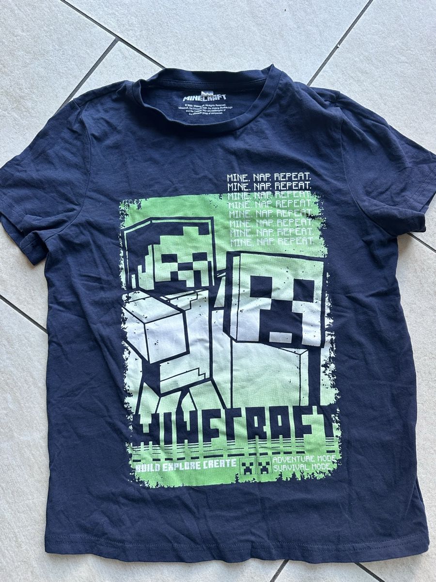 Kleiderpakete & -sets: Minecraft Kids Bundle: Sweatshirt & T-Shirt, Size 116 – Gebraucht aus Laufen von krissym 5