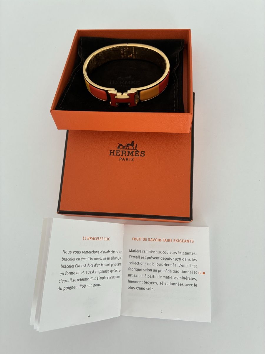 Hermès Armbänder & -reifen: Bracelet Hermès Clic Email Doré – Gebraucht aus La Chaux-de-Fonds von NovoFr 1