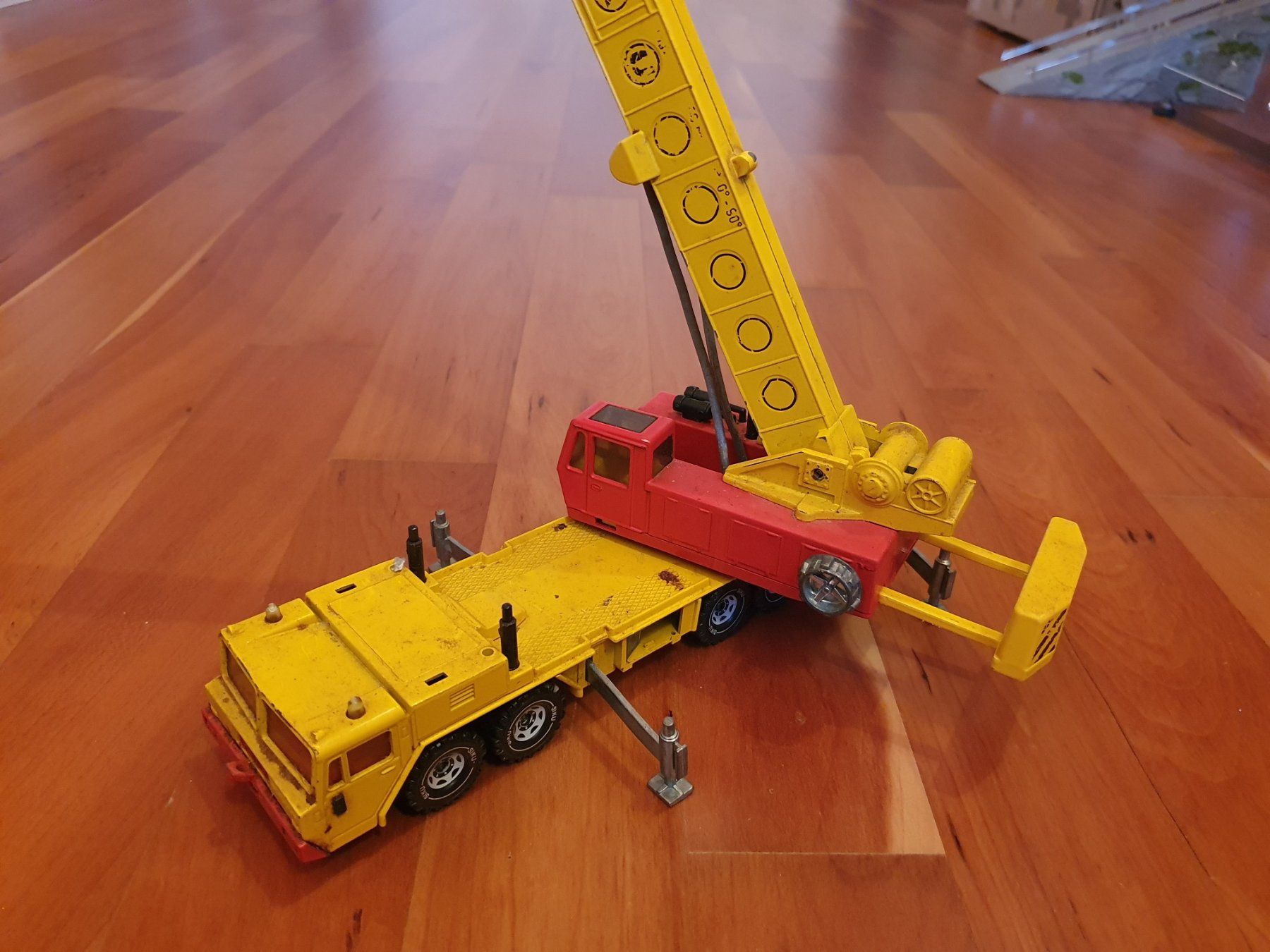 Siku Modellini d'auto: Siku und Matchbox Krankonvolut Schrottplatz – Difettoso da Triesen venduto da platzproblem1 5