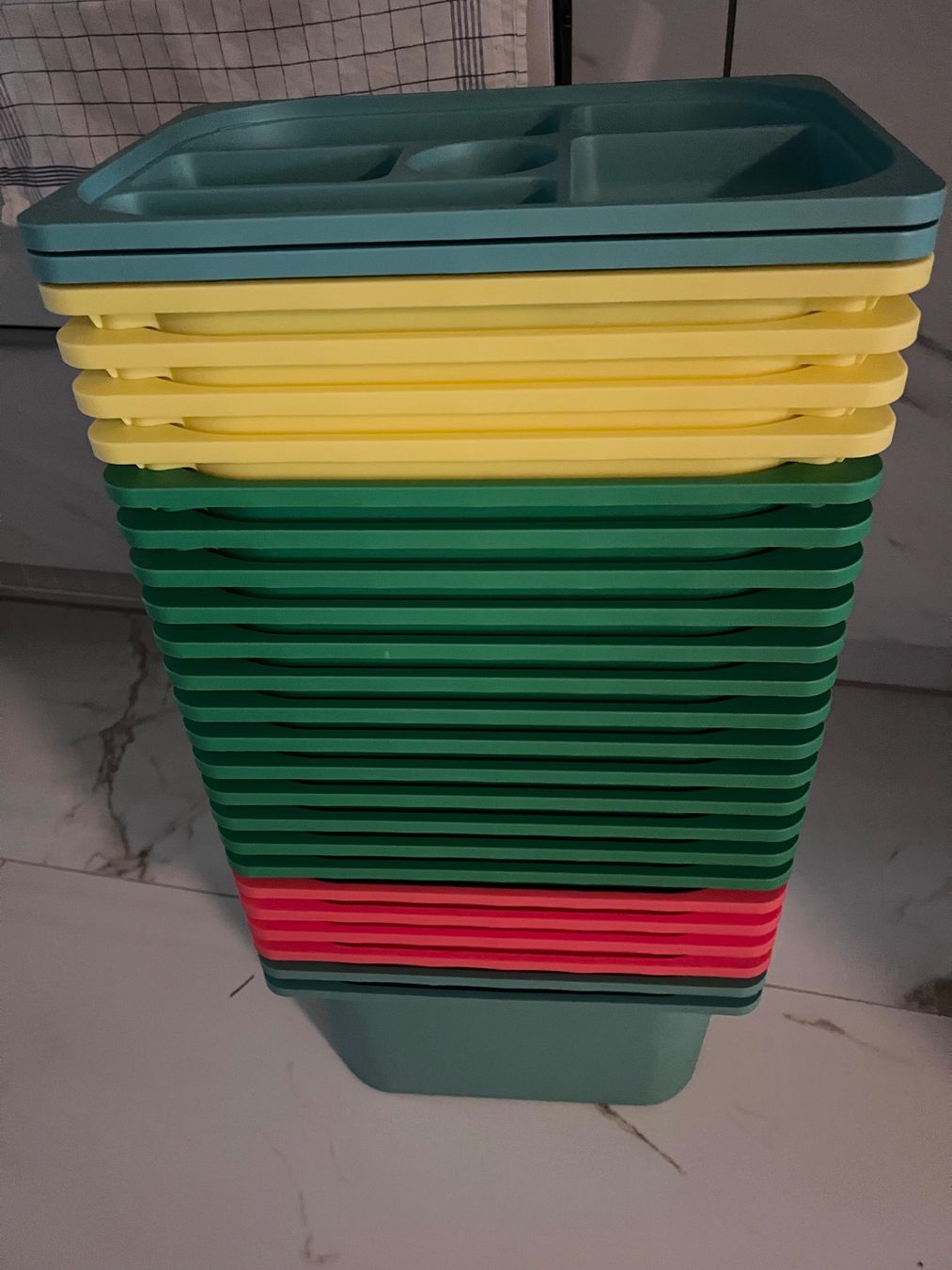 Ikea Scaffali: 3 x Ikea Trofast Möbelregale inkl. Boxen – Usato da Illnau venduto da cindyM28 4