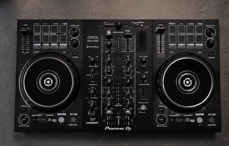 Pioneer Mischpulte: DDJ 400 Dj-Desk – Gebraucht aus Thun von Darioteuscher 1