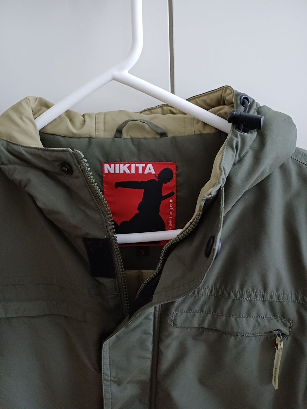 Nikita Giacche: Nikita Snowboard Ski Jacke S – Usato da Elgg venduto da Flurinal 1