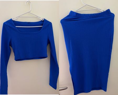 Ensemble haut crop top manche longue et jupe bleu roi S