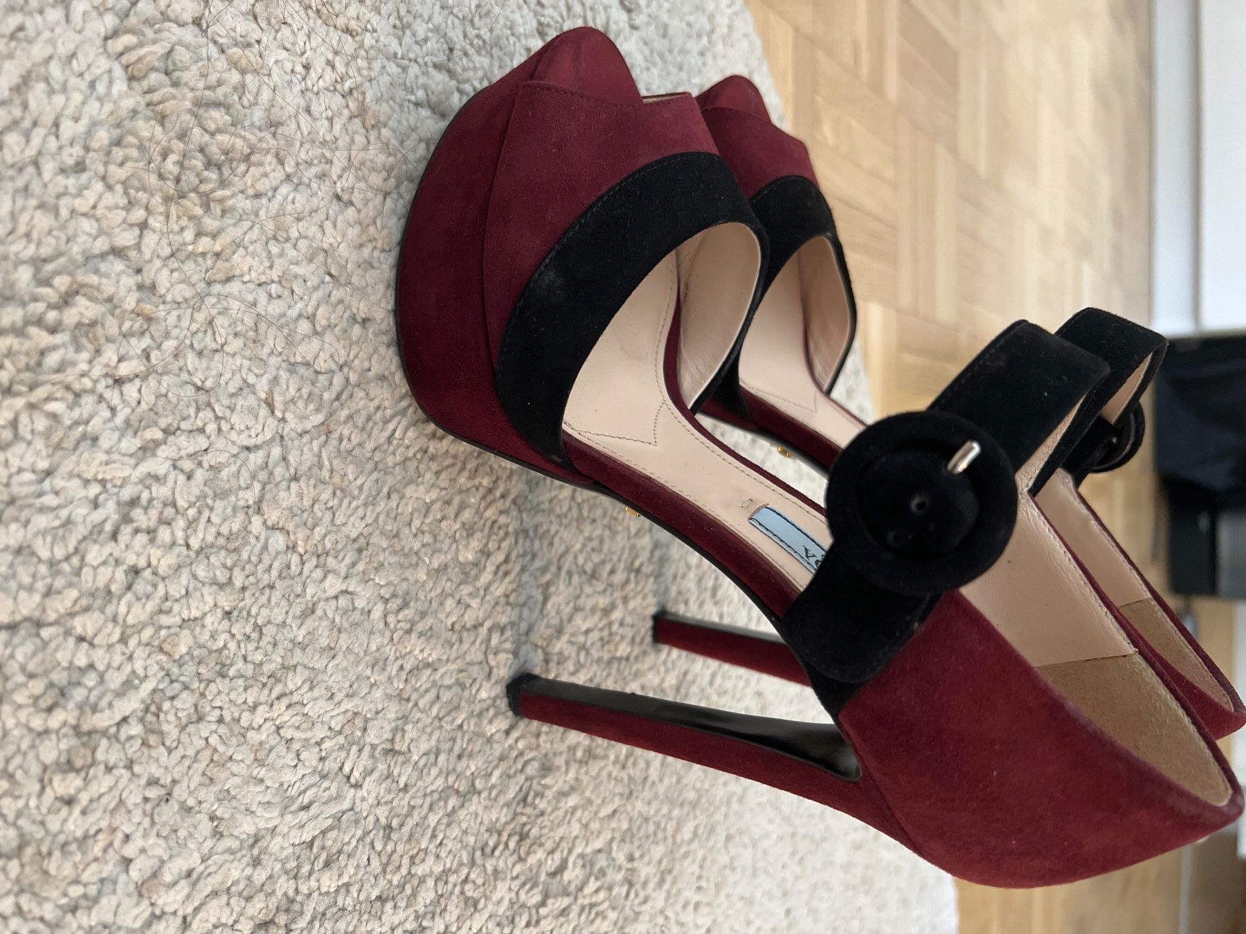 Prada Chaussures femmes: Shoes – D'occasion à Genève par sev_7xlt 1