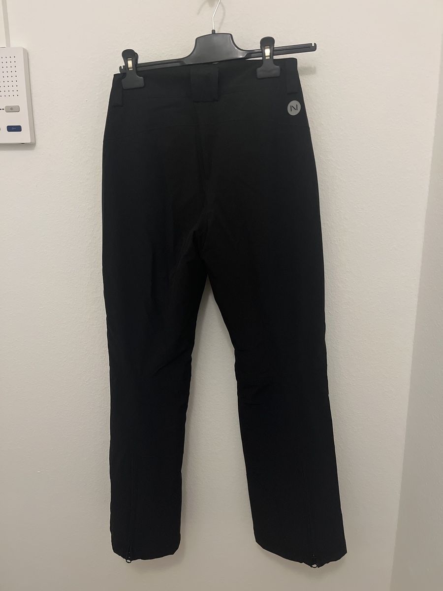 46 Nord Pantaloni: Skihose 46 Nord – Nuovo (secondo la descrizione) da Luzern venduto da SonjaBucher 1