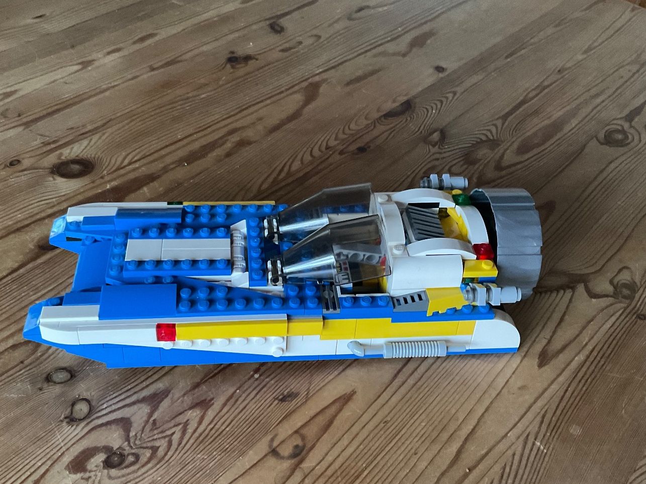 Lego Kit di costruzioni: Lego Creator Planes/Boat 31011 – Usato da Hinwil venduto da Things_Swiss 2