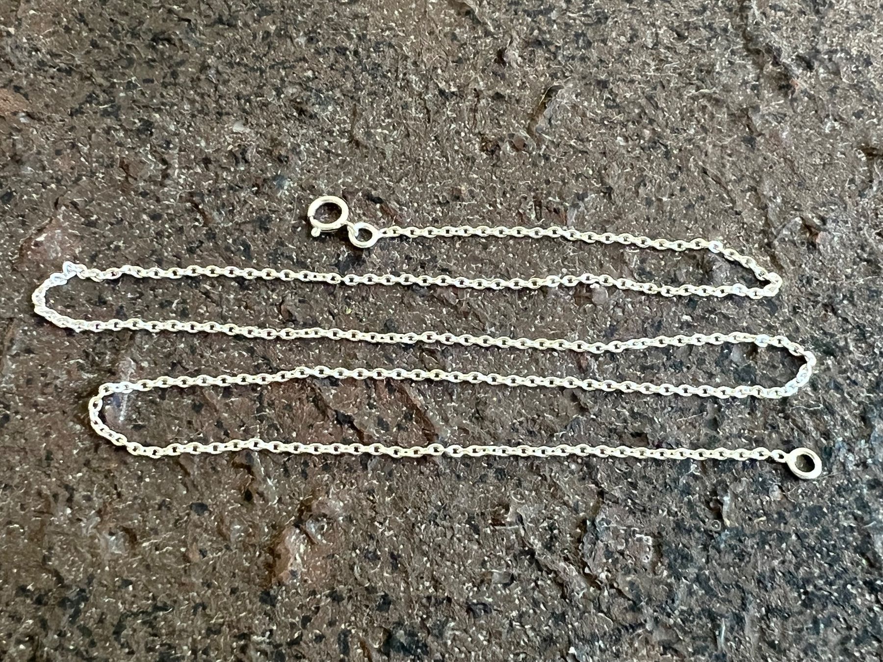 Catenine: Silber Kette 45cm - Durchmesser 2,8mm  - 2,2g leicht u. hell – Nuovo (secondo la descrizione) da Bern venduto da Jiffy 4
