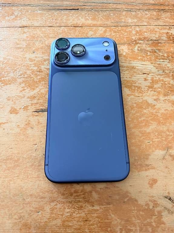 Telefoni cellulari / Smartphones: Vendo Apple iPhone 17 Pro Max 256 GB, colore Deep Blue – Usato da Montagnola venduto da Salda77 1