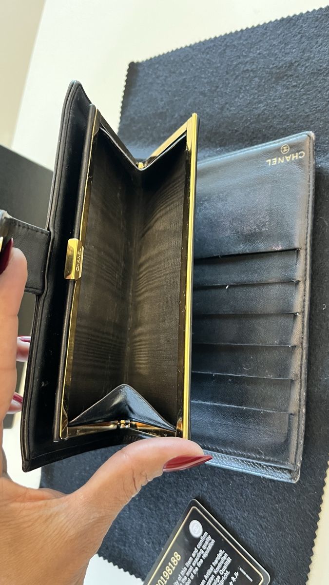 Chanel Portemonnaie: Authentic CHANEL Caviar Skin Leather CC Logo Long Wallet – Gebraucht aus Glattpark(Opfikon) von Sbitizi 5