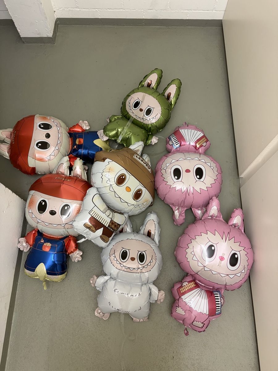 Figuren: Labubu balloons  – Gebraucht aus Kilchberg ZH von roz_qcj7