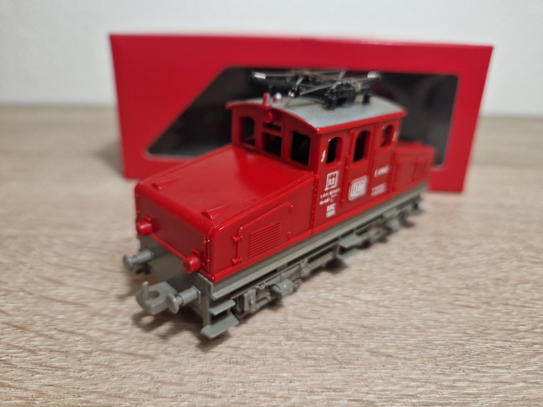 Lima Modellini di ferrovie: Lima E-Lok E69 02 DB H0 – Usato da St-Aubin-Sauges venduto da tantome 2