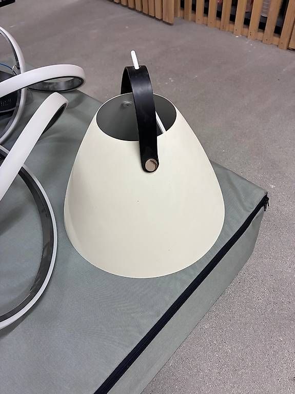 Lampadari & plafoniere: 3 moderne Hängelampen von Möbel Pfister – Usato da Aarau venduto da FGruetter88 3