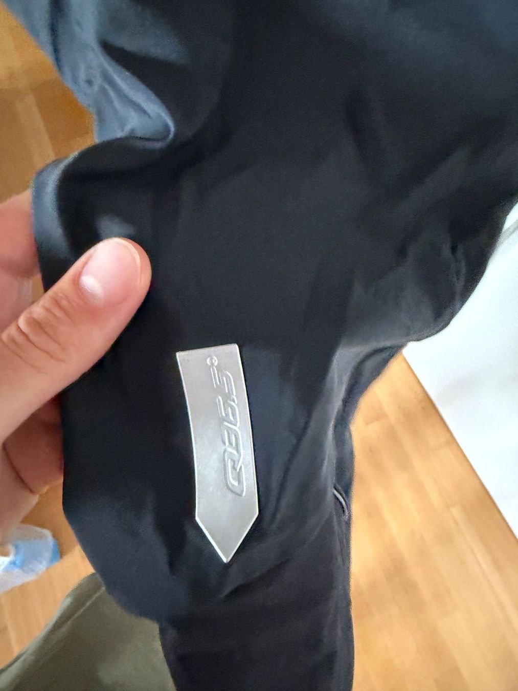 Jacken: Q36.5 Woolf Jersey Black Size M – Gebraucht aus Küsnacht ZH von gma_67jc 3
